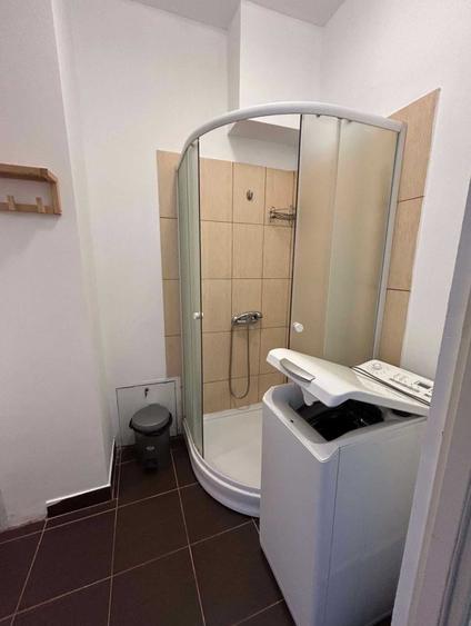Garsonieră decomandată în Băneasa