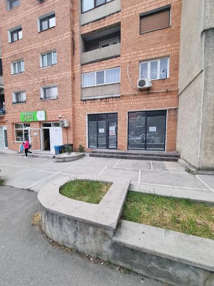 Spațiu comercial, de 150 mp, în Central