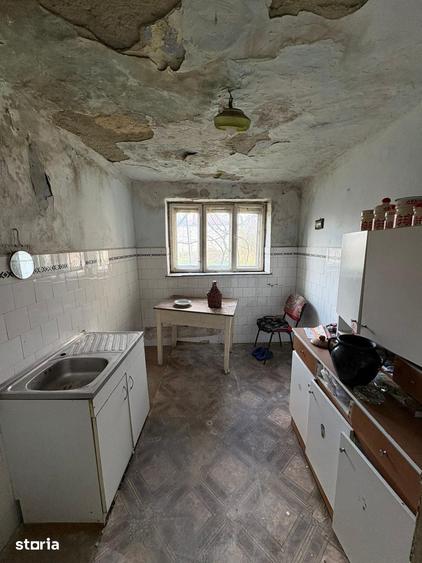 Casă cu 3 camere cu Teren 320 Mp în Lazaret