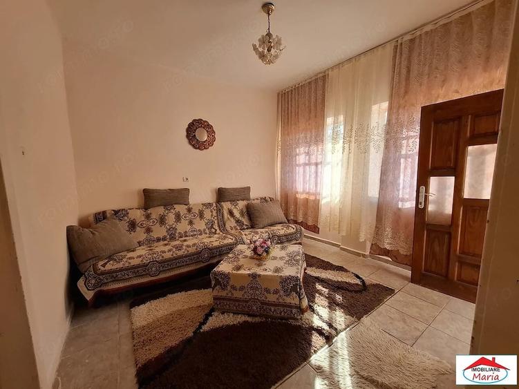 Casă cu 3 camere în Cuța