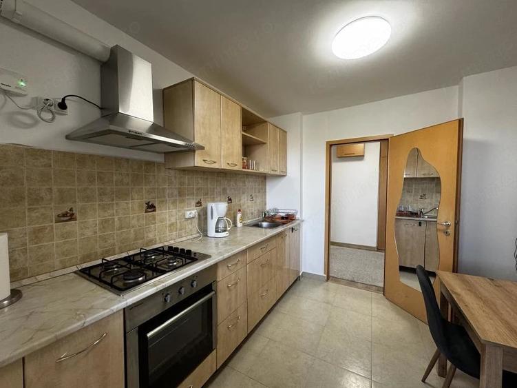 Apartament decomandat 3 camere la prima inchiriere, zona Circumvalatiunii - 11