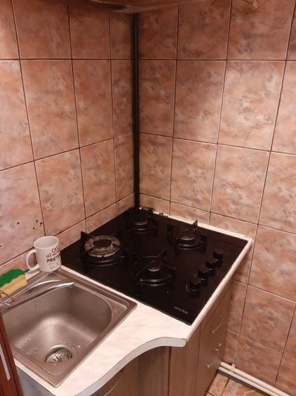 Garsonieră decomandată în Central