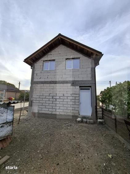 Casă cu 4 camere cu Teren 582 Mp în Dobrun