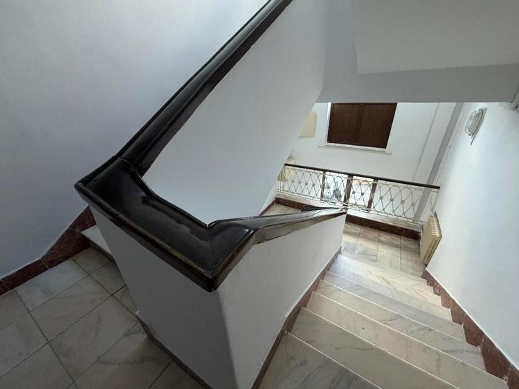 Apartament cu 2 camere semidecomandat, mobilat în Panduri