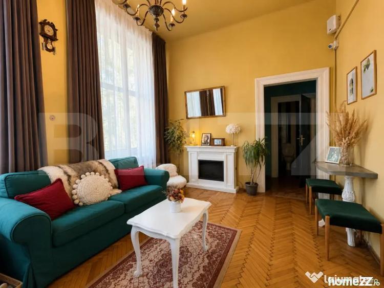 Spațiu comercial, de 240 mp, în Central