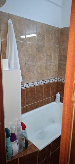 Apartament cu 3 camere semidecomandat în Ștefănești