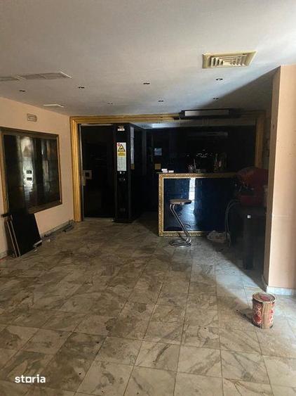 Spațiu comercial, de 230 mp, în Centrul Civic