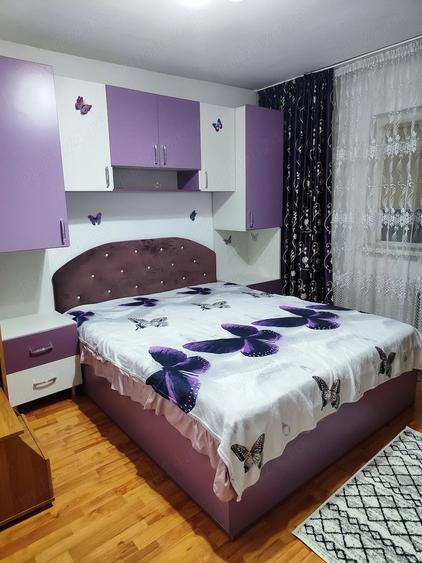 Apartament cu 2 camere decomandat în Craiovița Nouă