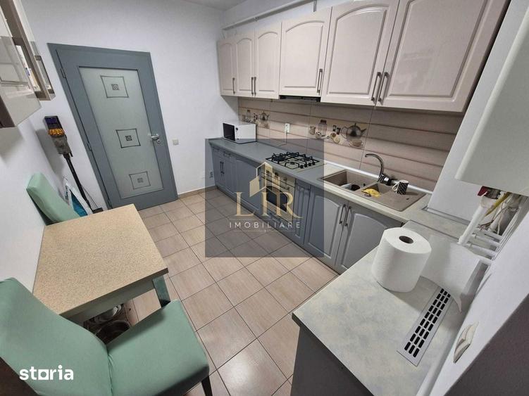 Apartament cu 2 camere decomandat, mobilat în Nicolina
