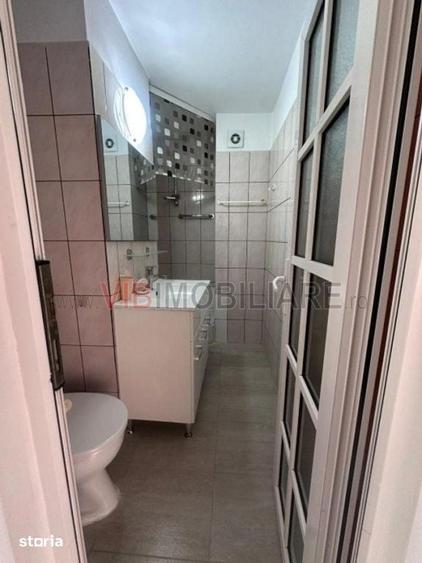 Apartament cu 4 camere decomandat în Centrul Civic