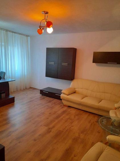 Apartament cu 2 camere decomandat în George Enescu