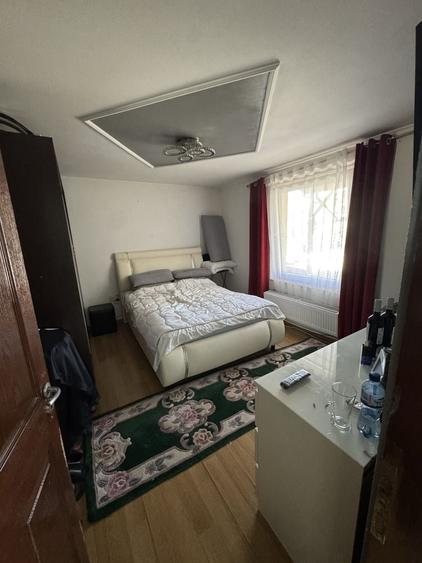 Casă cu 3 camere cu Teren 300 Mp în Central