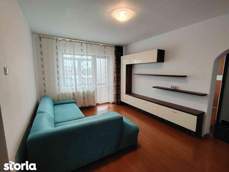 Apartament cu 2 camere semidecomandat în Micro 9