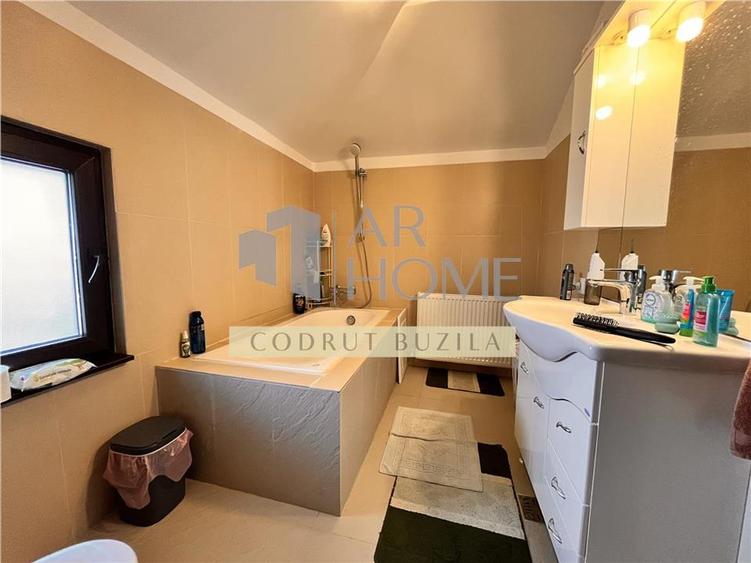 Duplex cu 3 camere cu Teren 310 Mp în Păulești