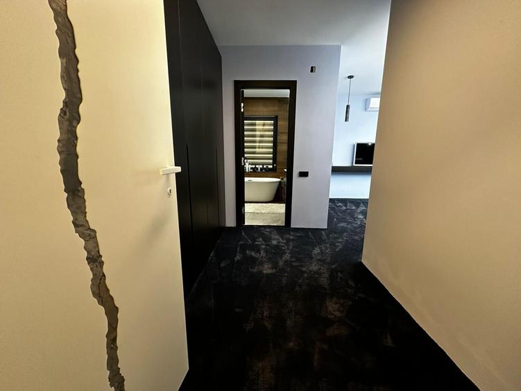 Apartament cu 4 camere decomandat, mobilat în Iancu Nicolae