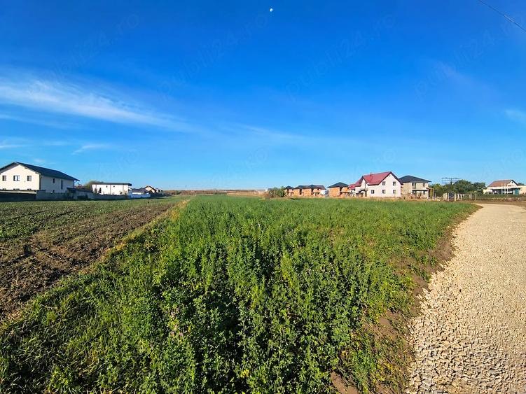 Teren de 9061 mp, în Central