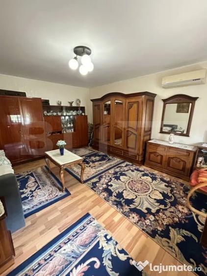 Casă cu 6 camere cu Teren 666 Mp în Cetății