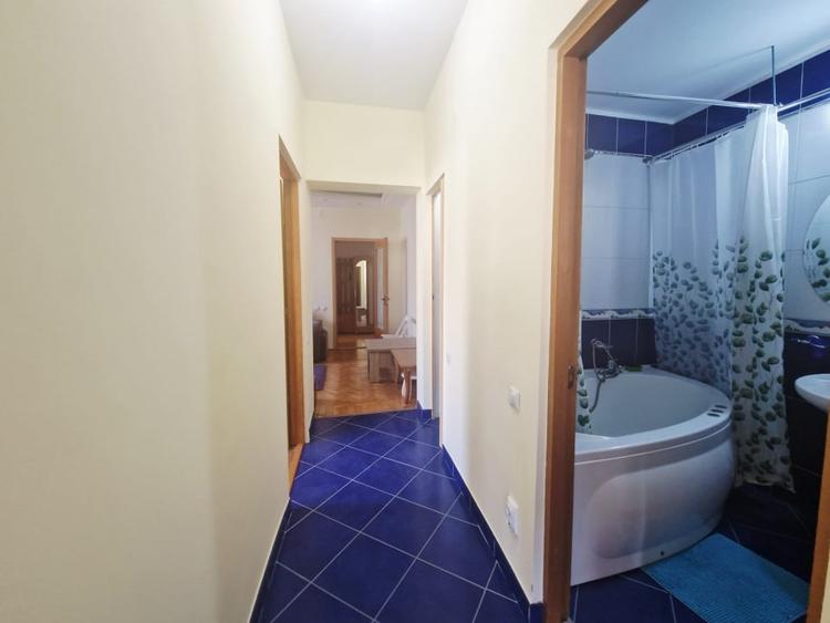 Apartament cu 3 camere decomandat, mobilat în Obor