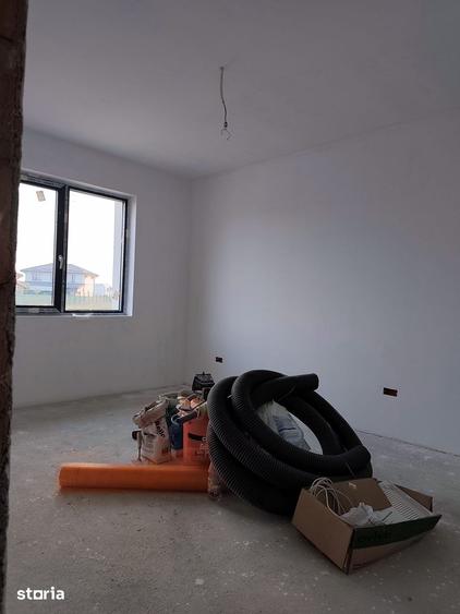Casă cu 4 camere cu Teren 460 Mp în Tărtășești