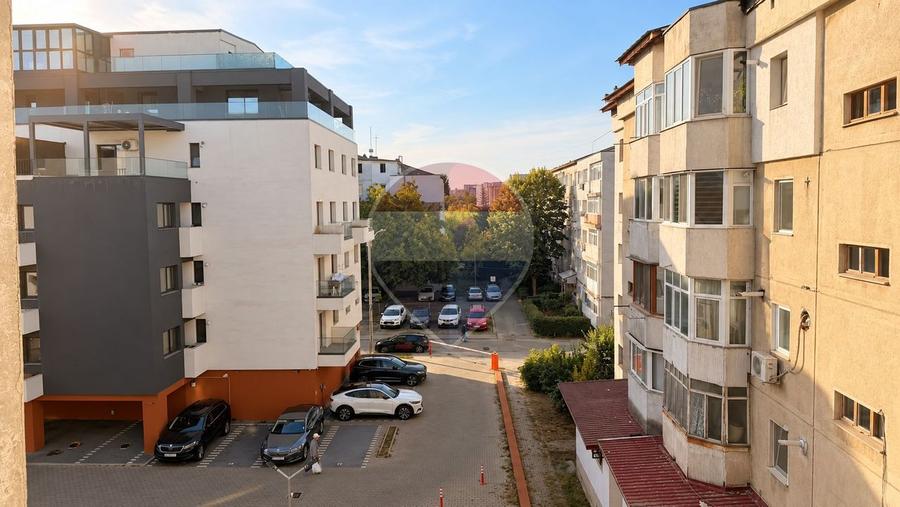 Garsonieră decomandată în Mioriței