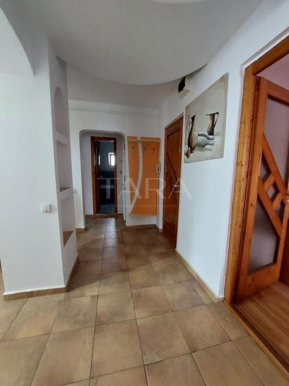 Apartament cu 3 camere decomandat, mobilat în Baciu