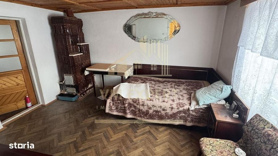Casă cu 4 camere în Păuleasca
