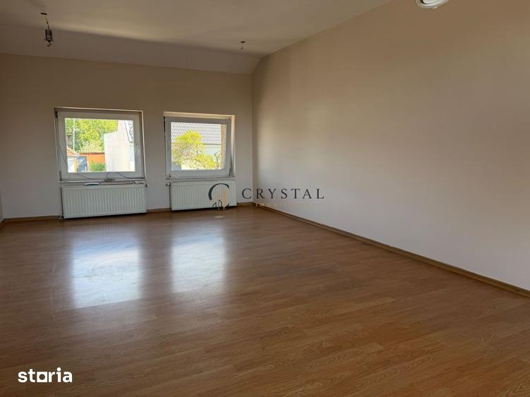 Casă cu 4 camere cu Teren 300 Mp în Oncea