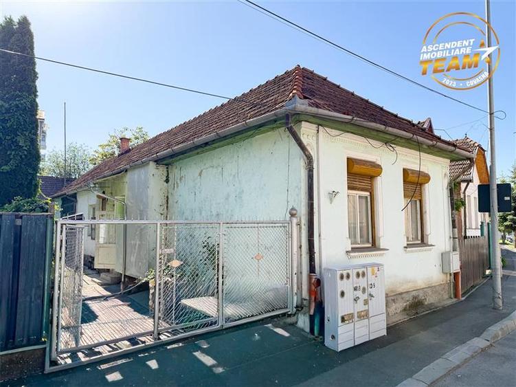 Casă individuală cu 3 camere cu Canalizare în Lenin