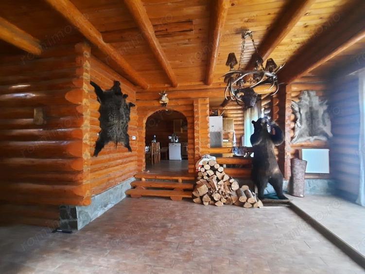Casă cu 6 camere cu Teren 630 Mp în Zamora