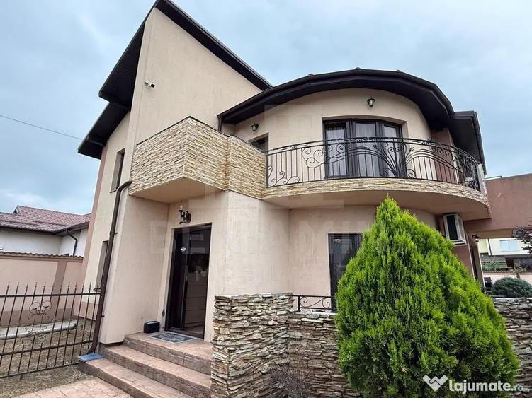 Casă cu 5 camere cu Teren 509 Mp în Cârcea