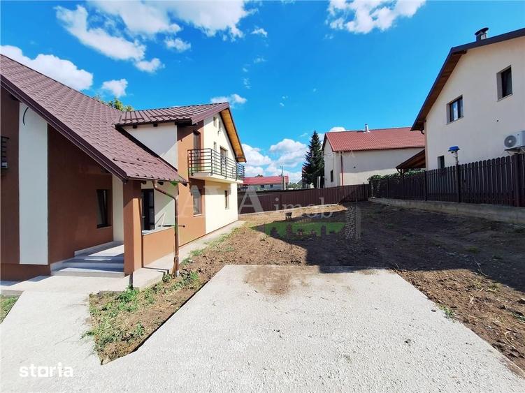 Casă cu 4 camere cu Teren 470 Mp în Republicii