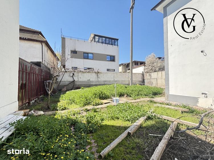 Casă cu 6 camere semidecomandat cu Teren 327 Mp în Central