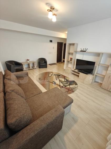 Apartament cu 2 camere decomandat, mobilat în Trivale