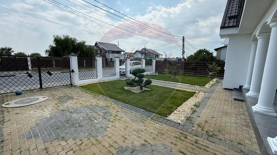 Casă individuală cu 5 camere cu Teren 400 Mp în Vânători