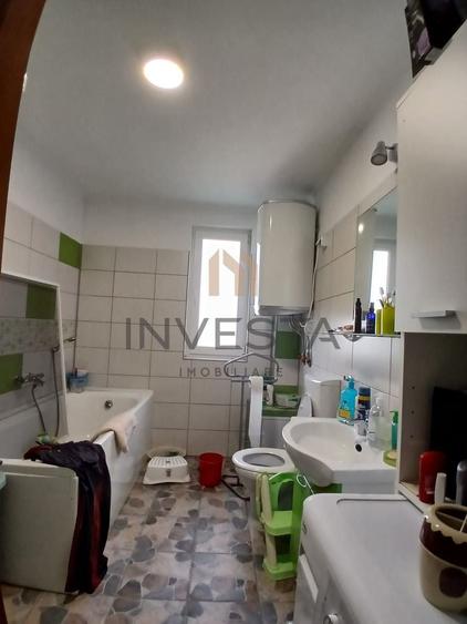 Casă individuală cu 8 camere cu Canalizare în Gheorgheni