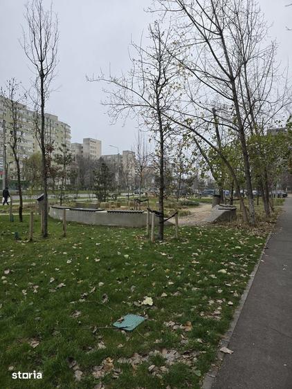 Apartament cu 3 camere în Drumul Taberei