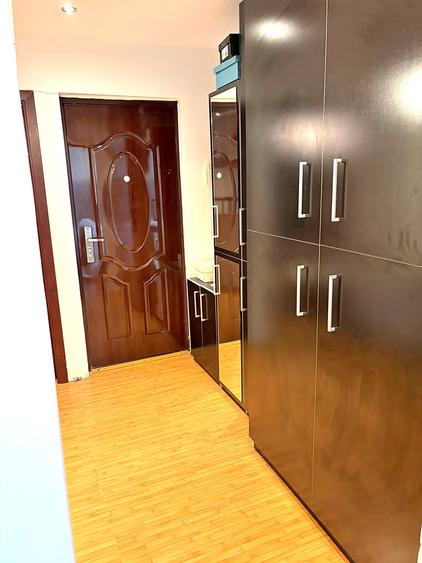 Apartament cu 2 camere decomandat în Băneasa