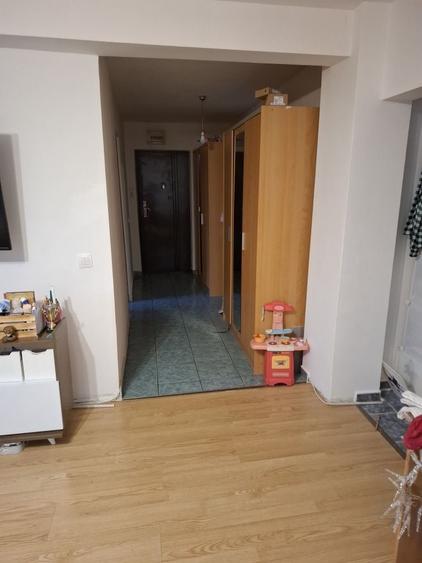 Apartament cu 2 camere semidecomandat în Balotești