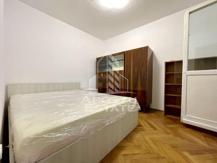 Apartament cu 3 camere nedecomandat, mobilat în Șagului