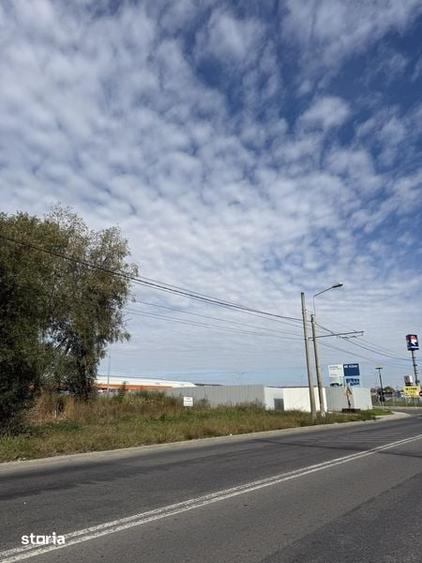 Teren de 5000 mp, în Central