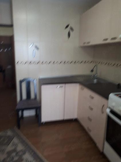 inchiriez apartament cu doua camere etaj 1decomandat - 1