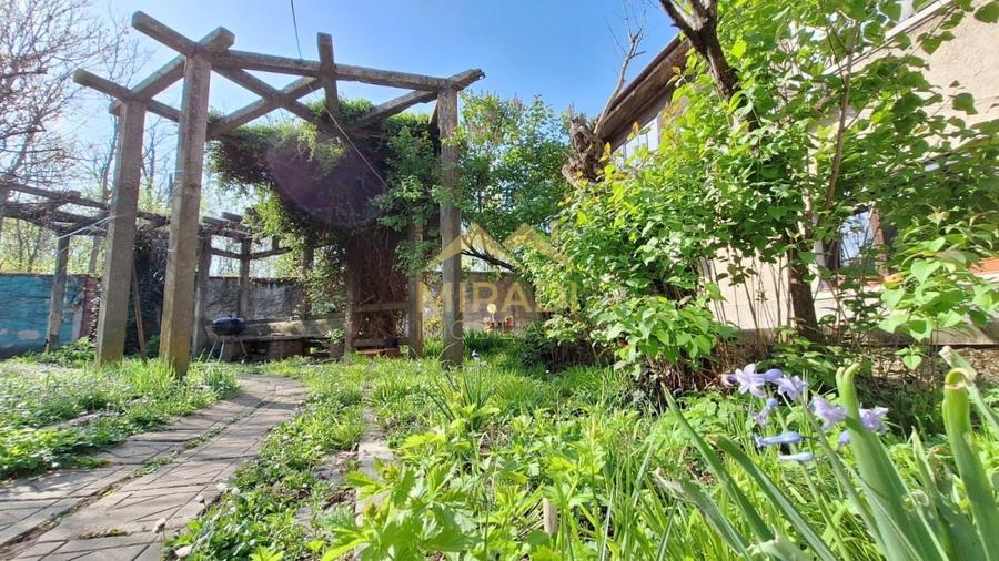 Apartament cu 4 camere în Aviatorilor