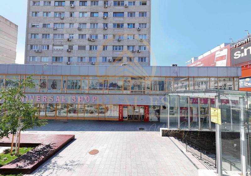 Spațiu comercial, de 2,300 mp, în Central