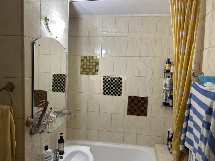 Vand apartament 2 camere