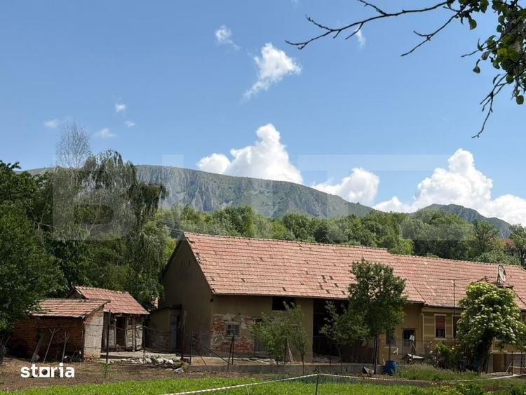 Casă cu 3 camere cu Teren 1687 Mp în Râmeț