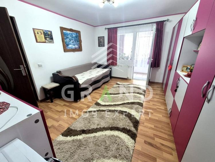Apartament cu 3 camere semidecomandat, mobilat în Iris