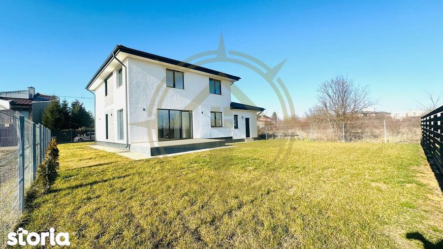 Casă cu 5 camere cu Teren 500 Mp în Corbeanca