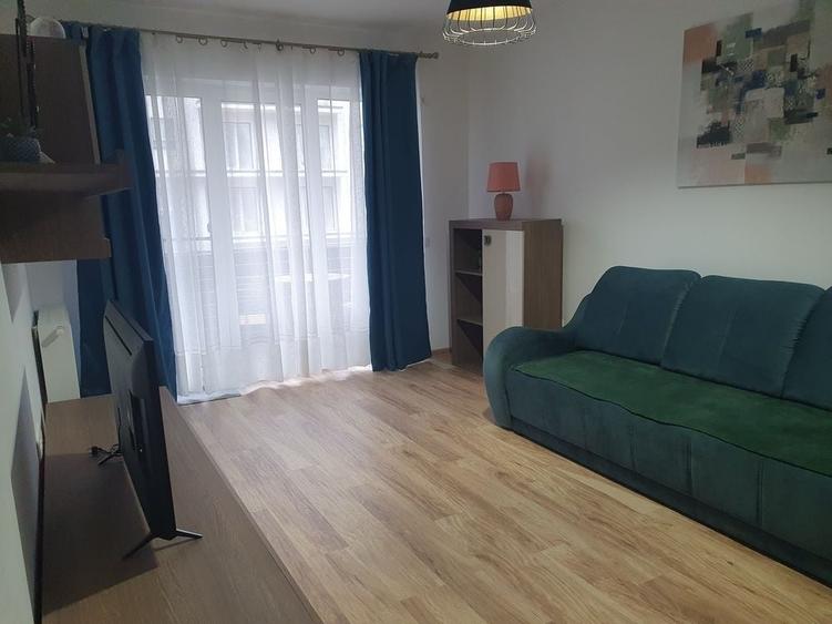 Garsonieră decomandată în Central