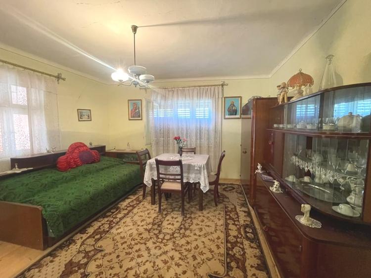 Casă individuală cu 4 camere cu Canalizare în Bucerdea Vinoasă