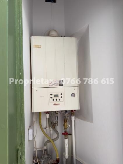 Apartament cu 4 camere semidecomandat în Unirii